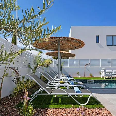 Clio - 3bed En-suite With Private Pool וילה פאראלימני