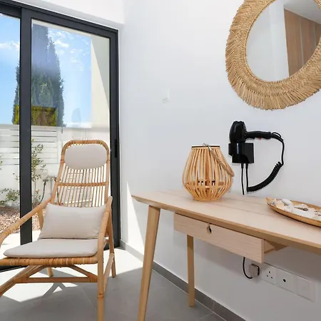 Vila Clio - 3bed En-suite With Private Pool Paralimni