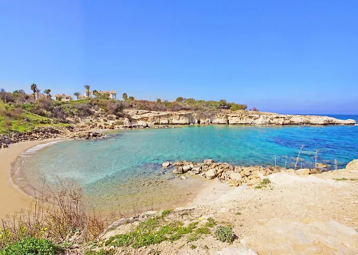 Villa Clio - 3bed En-suite With Private Pool Paralímni